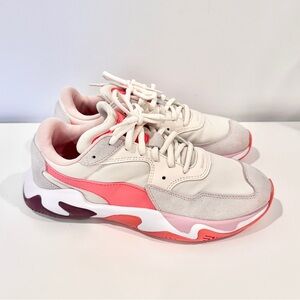 Puma Storm Sneakers size 6